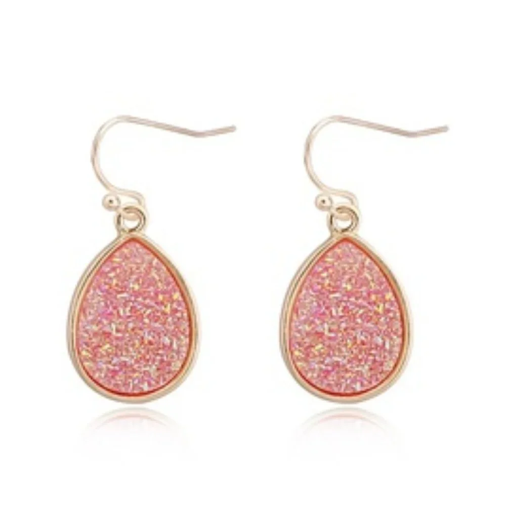 Brand New Pink Oval Tear Drop Resin Earrings - Picture 1 of 1
